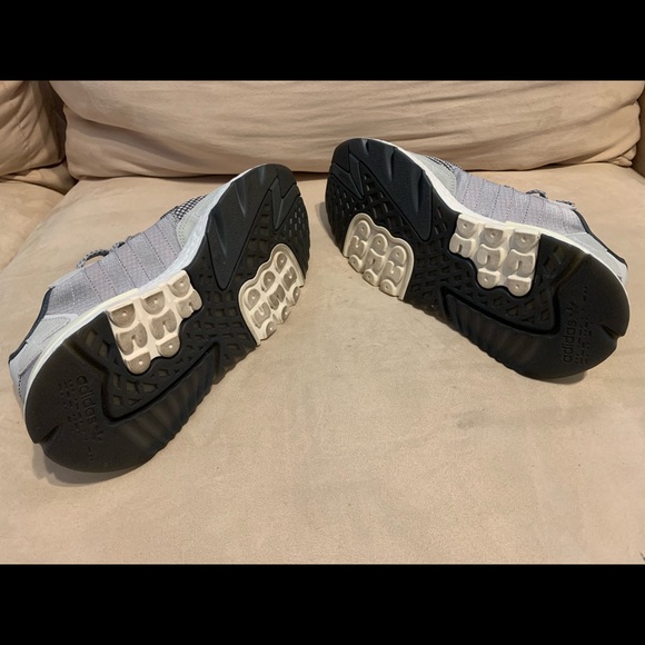 Adidas jogger ,almost new - Picture 7 of 8